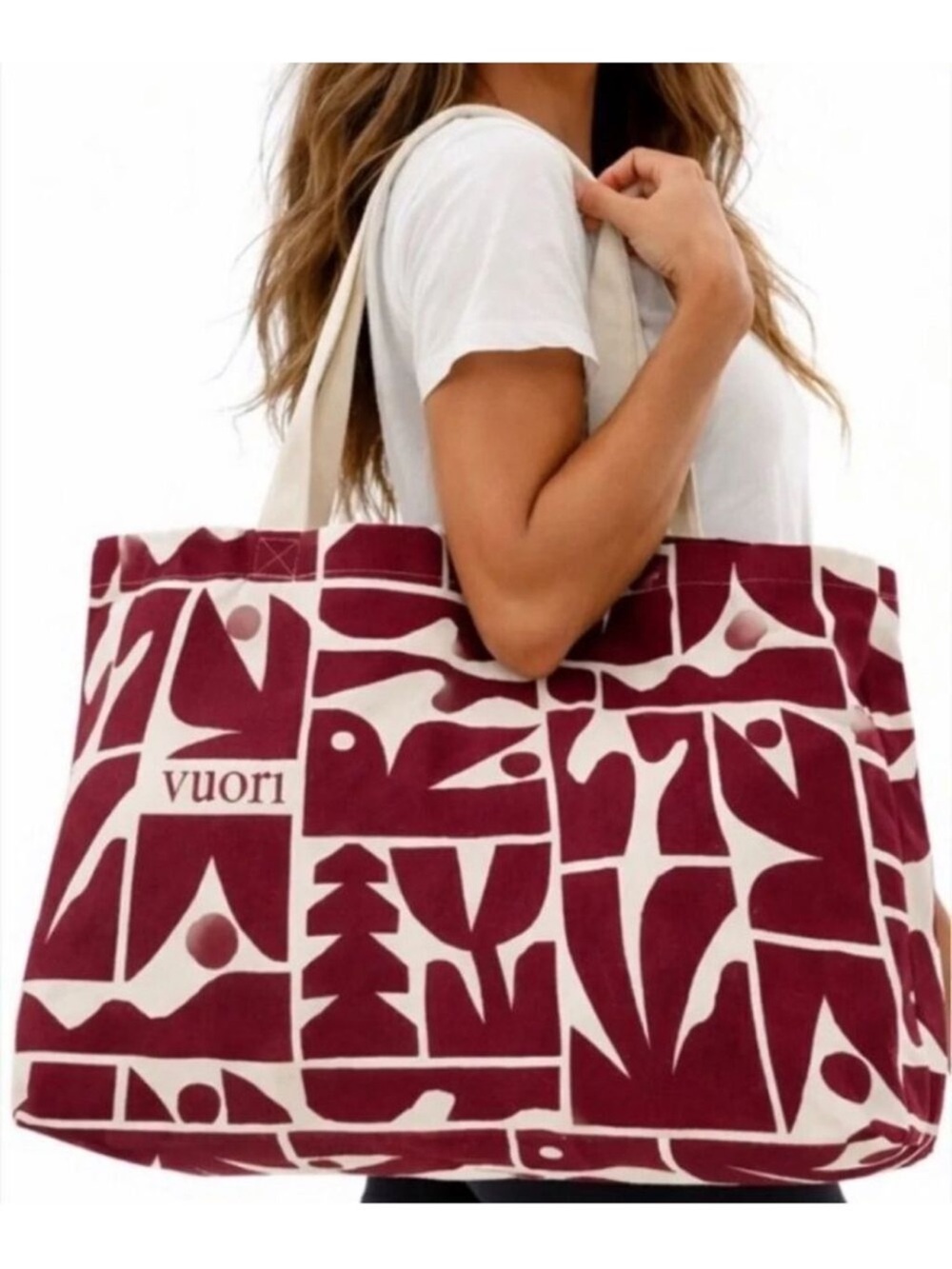 New Vuori Limited Edition 2025
Holiday Tote Bag- Strawberry